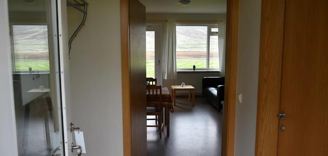 Kaffi Holar Cottages And Apartments Saudarkrokur Екстериор снимка